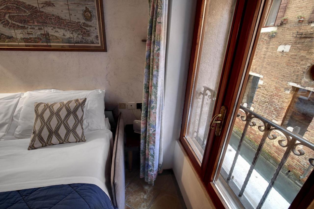 Canal View Suite In Rialto By Wonderful Italy Βενετία Εξωτερικό φωτογραφία
