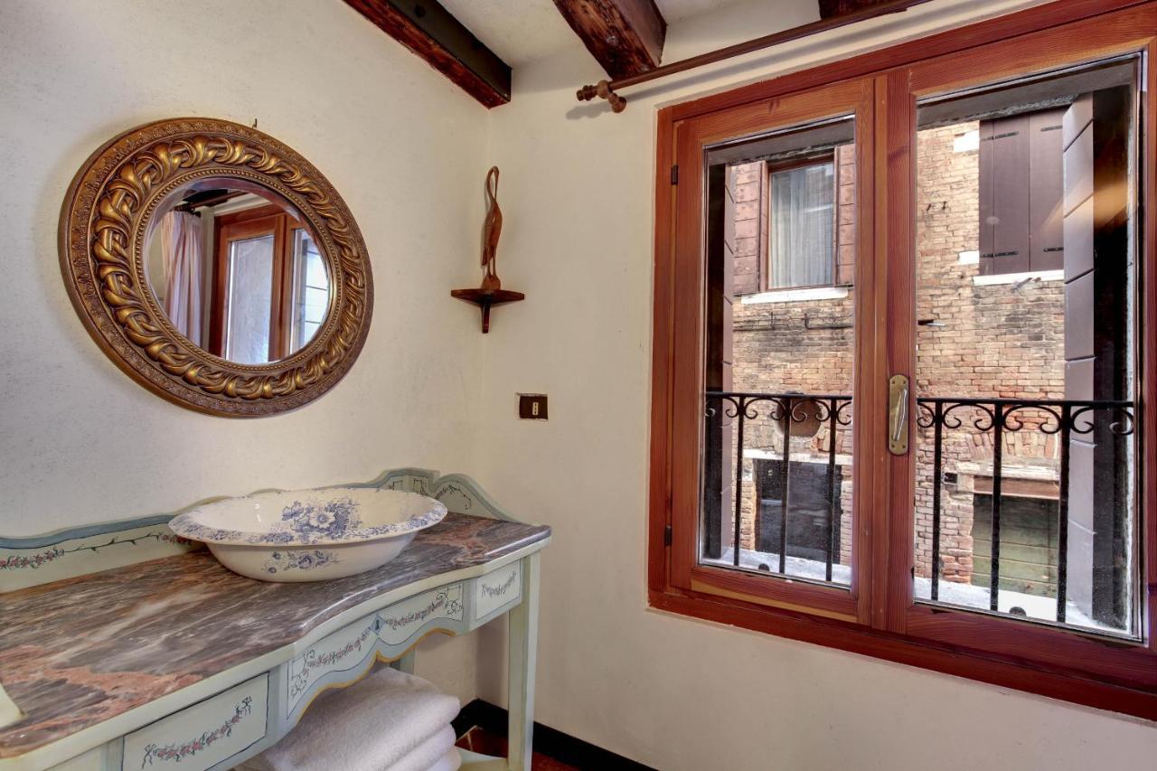 Canal View Suite In Rialto By Wonderful Italy Βενετία Εξωτερικό φωτογραφία
